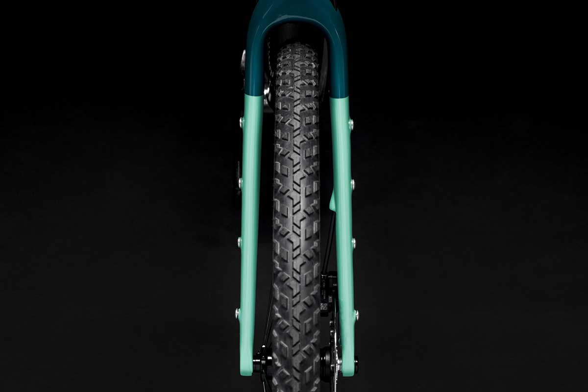 Bicicletta Officine Mattio modello SANTIAGO AC, Gravel in acciaio con geometrie adatte al ciclocross, fotografia dettaglio ruota